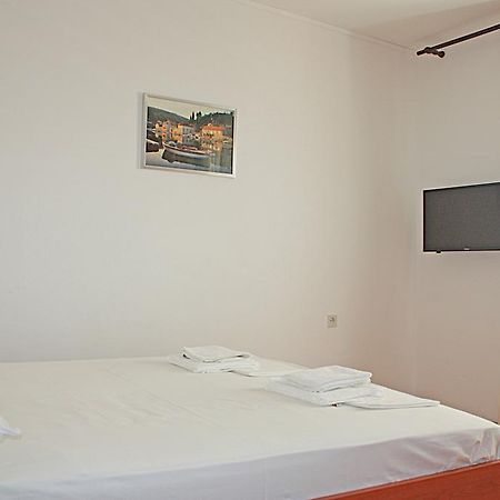Bougainvillea Apartments 마카르스카 외부 사진