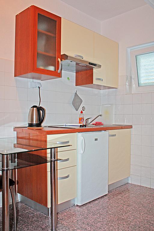Bougainvillea Apartments 마카르스카 외부 사진
