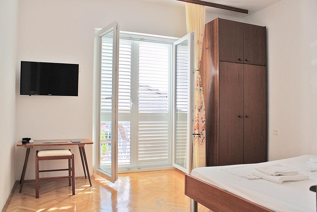 Bougainvillea Apartments 마카르스카 외부 사진